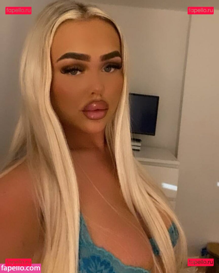 Sadie Rose / sadie_rosexx / sadieberger / sadieroseofficial Onlyfans Photo Gallery 