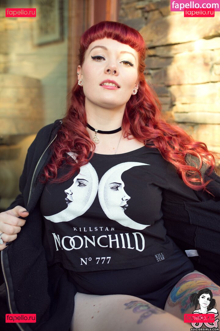 Sirenn Suicide / https: / sirenn.bby / sirennsuicide Onlyfans Photo Gallery 