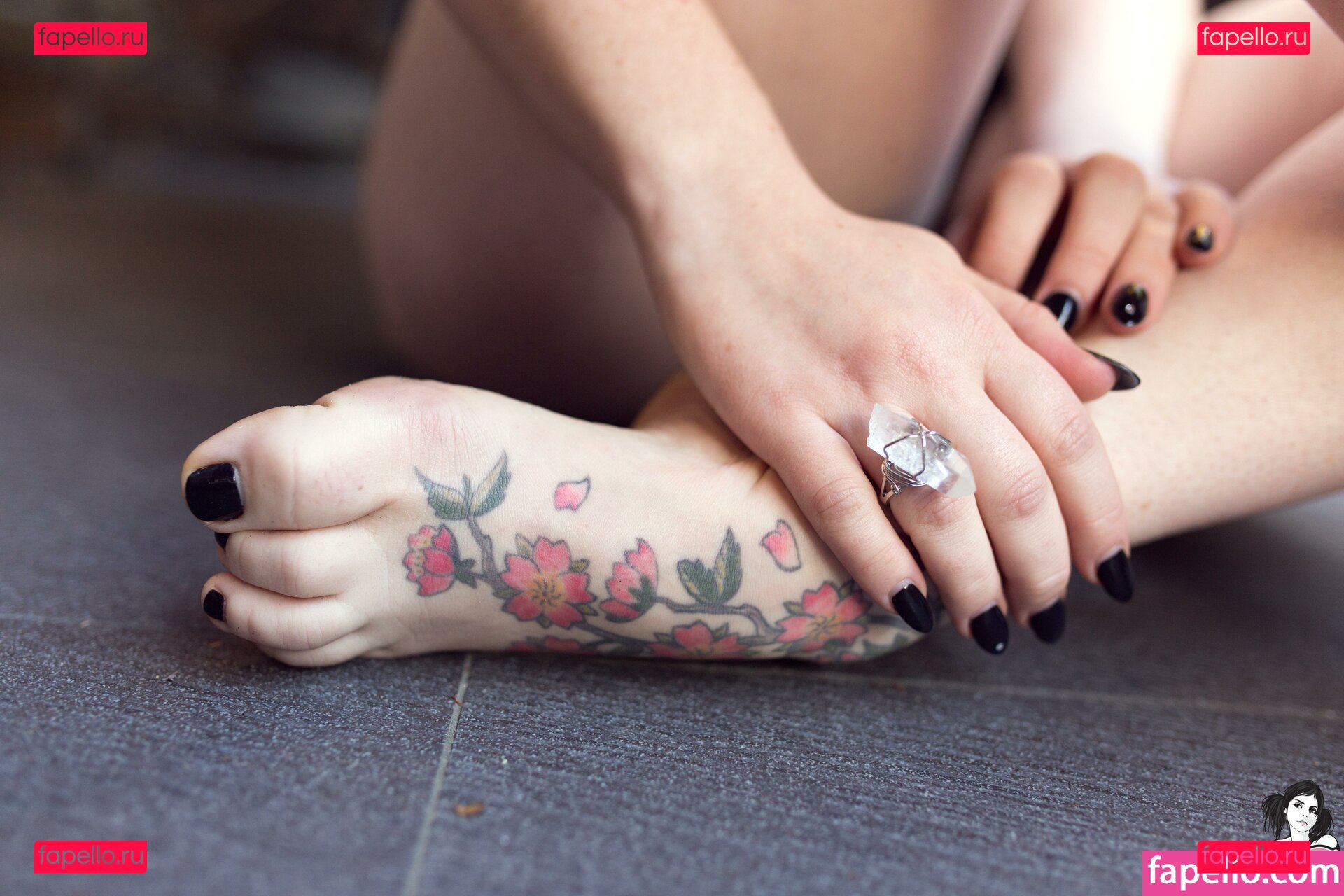 Sirenn Suicide / https: / sirenn.bby / sirennsuicide Onlyfans Photo Gallery 