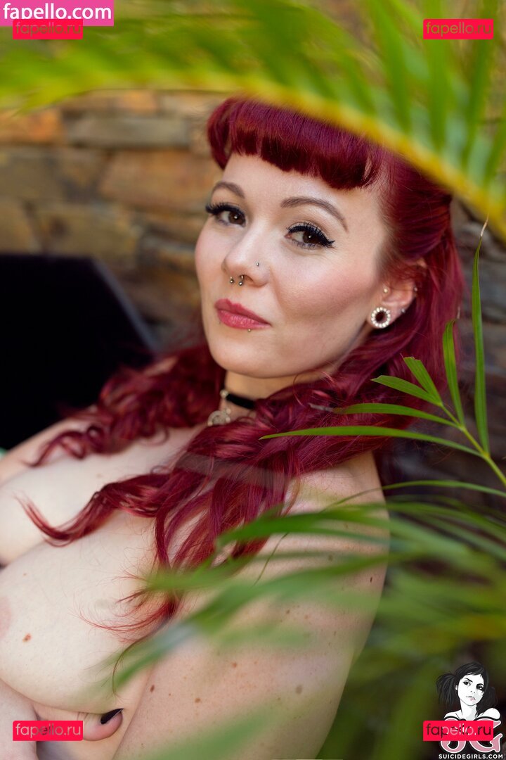 Sirenn Suicide / https: / sirenn.bby / sirennsuicide Onlyfans Photo Gallery 