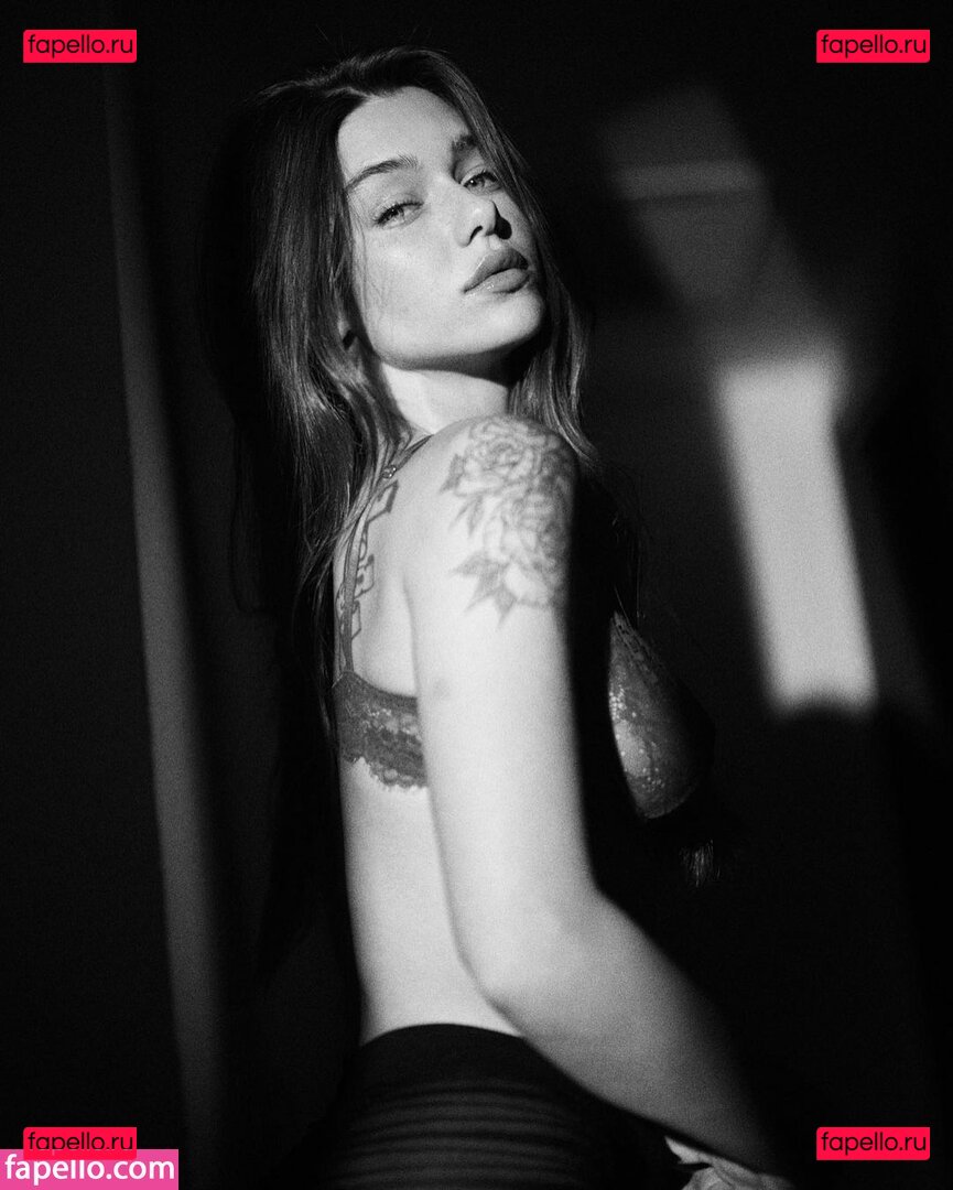 Milana Vino / milana.vino / milanaasuna Onlyfans Photo Gallery 