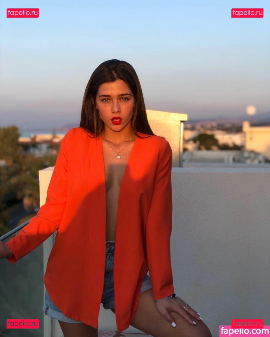 Milana Vino / milana.vino / milanaasuna Onlyfans Photo Gallery 