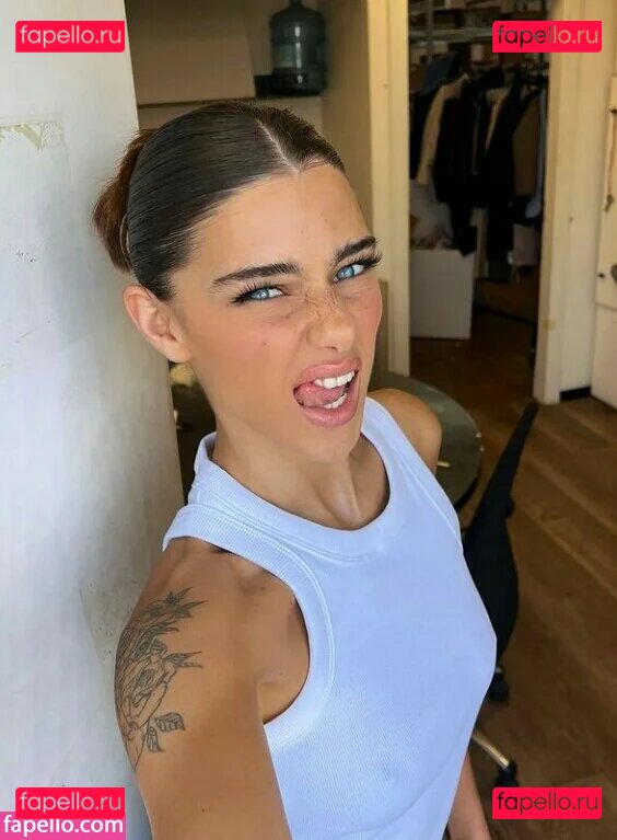 Milana Vino / milana.vino / milanaasuna Onlyfans Photo Gallery 