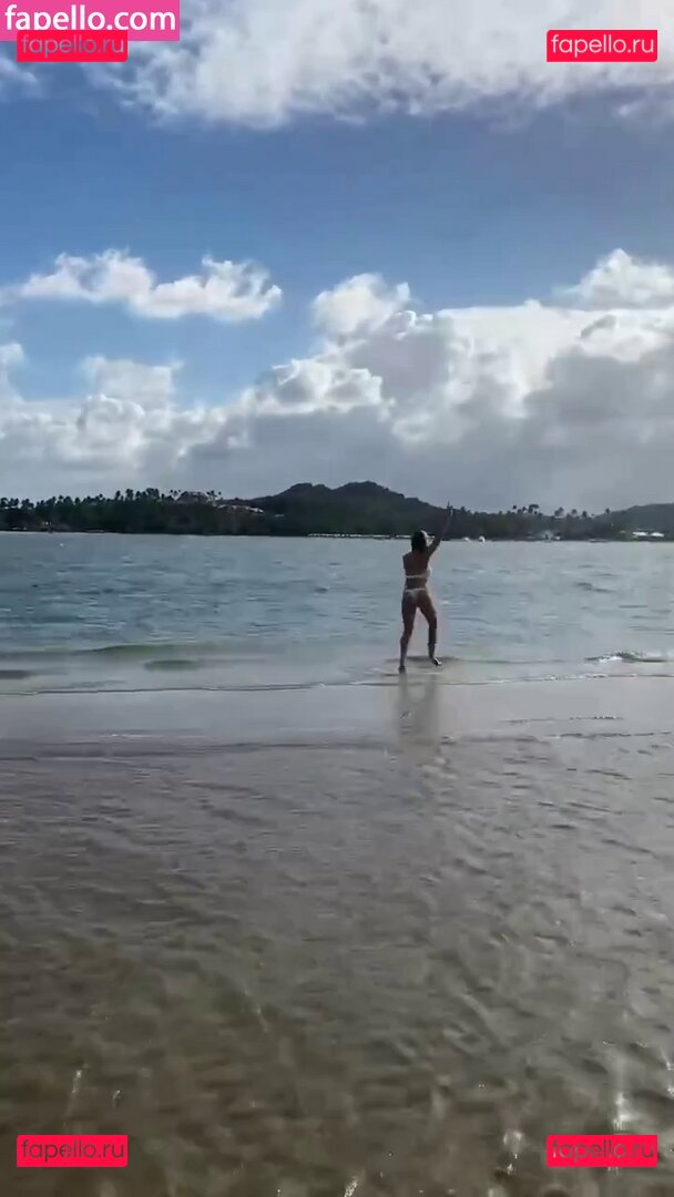 Leticia Spiller / Letícia Spiller / arealspiller Onlyfans Photo Gallery 