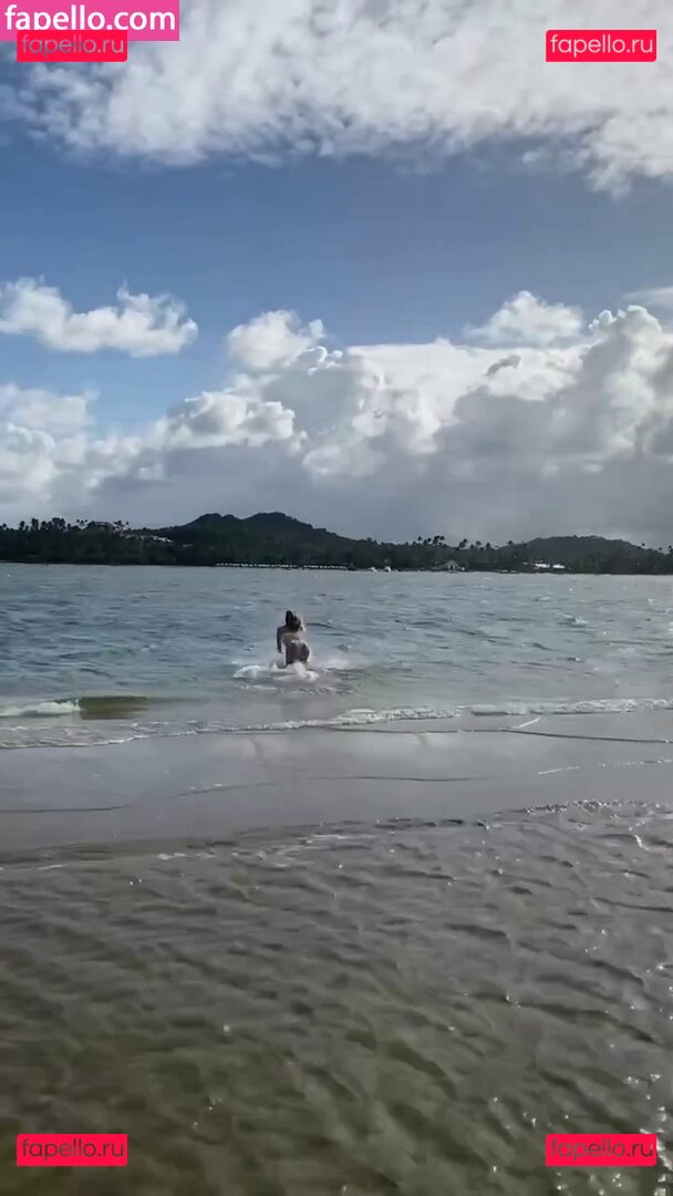 Leticia Spiller / Letícia Spiller / arealspiller Onlyfans Photo Gallery 