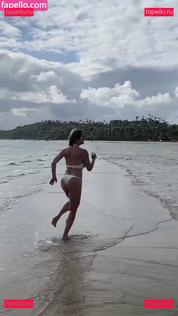 Leticia Spiller / Letícia Spiller / arealspiller Onlyfans Photo Gallery 