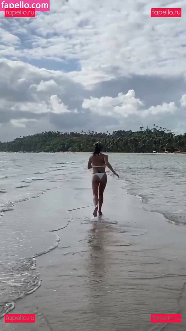 Leticia Spiller / Letícia Spiller / arealspiller Onlyfans Photo Gallery 