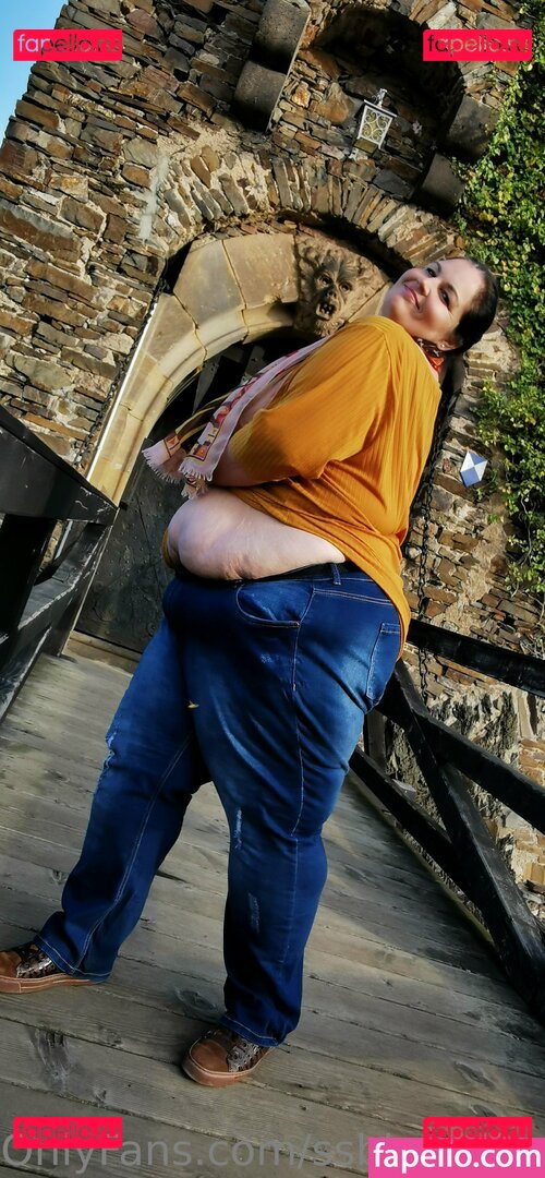 official_lani1 / ssbbwlailani Onlyfans Photo Gallery 