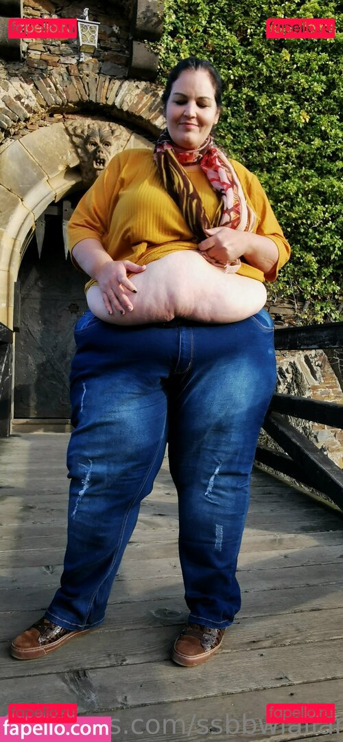 official_lani1 / ssbbwlailani Onlyfans Photo Gallery 