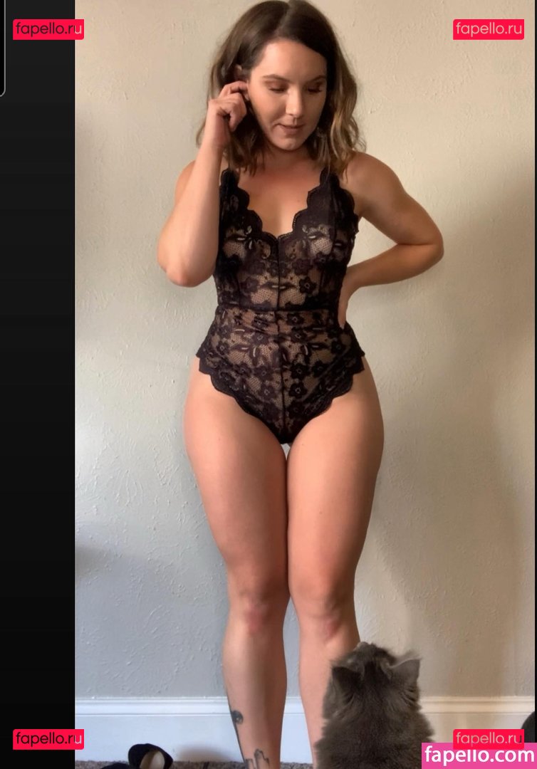 Crissy Climbs / chrissyclimbs Onlyfans Photo Gallery 