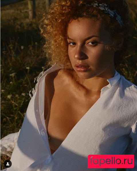 Laura Honey Nude Onlyfans Photo 5