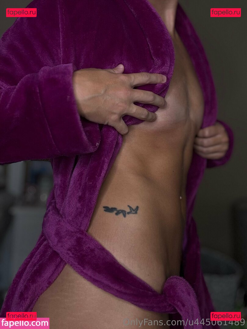 Deuce / chickenloren32 / u445061489 / yodaddydeuce Onlyfans Photo Gallery 