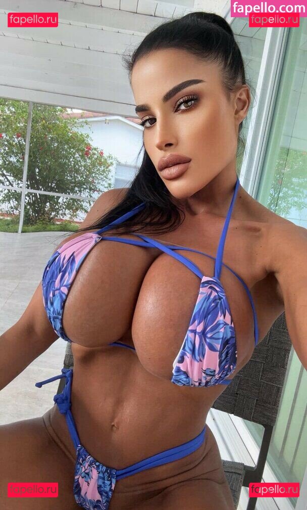 Shani Shachar / Sirigymbabe / shani_shachar_6 Onlyfans Photo Gallery 