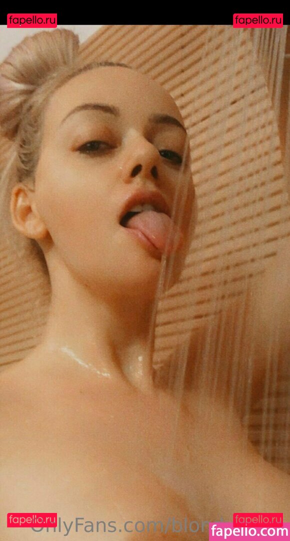 blondieofficial / blondymyra Onlyfans Photo Gallery 