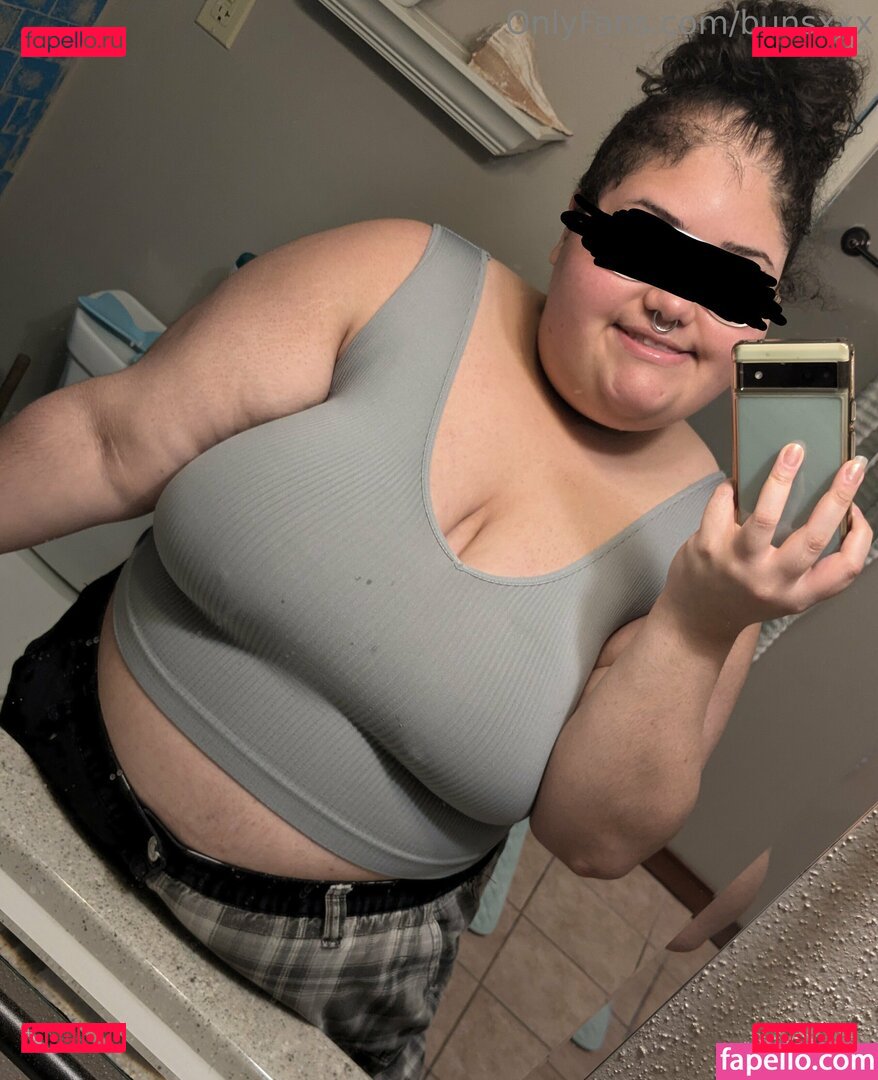 bunsxxx / x.x.xbuns Onlyfans Photo Gallery 