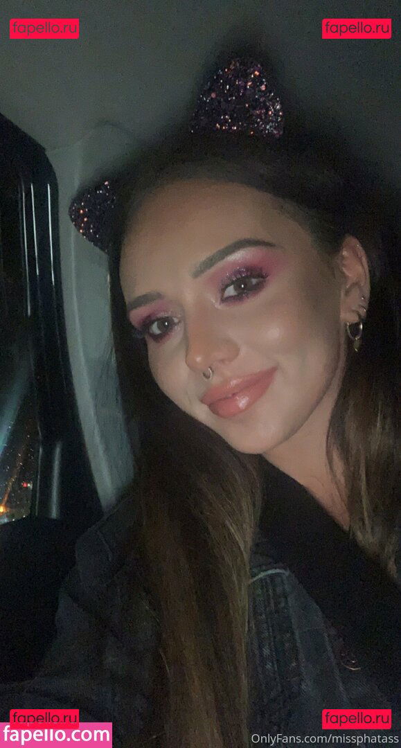 missnadine_ireland / missphatass Onlyfans Photo Gallery 