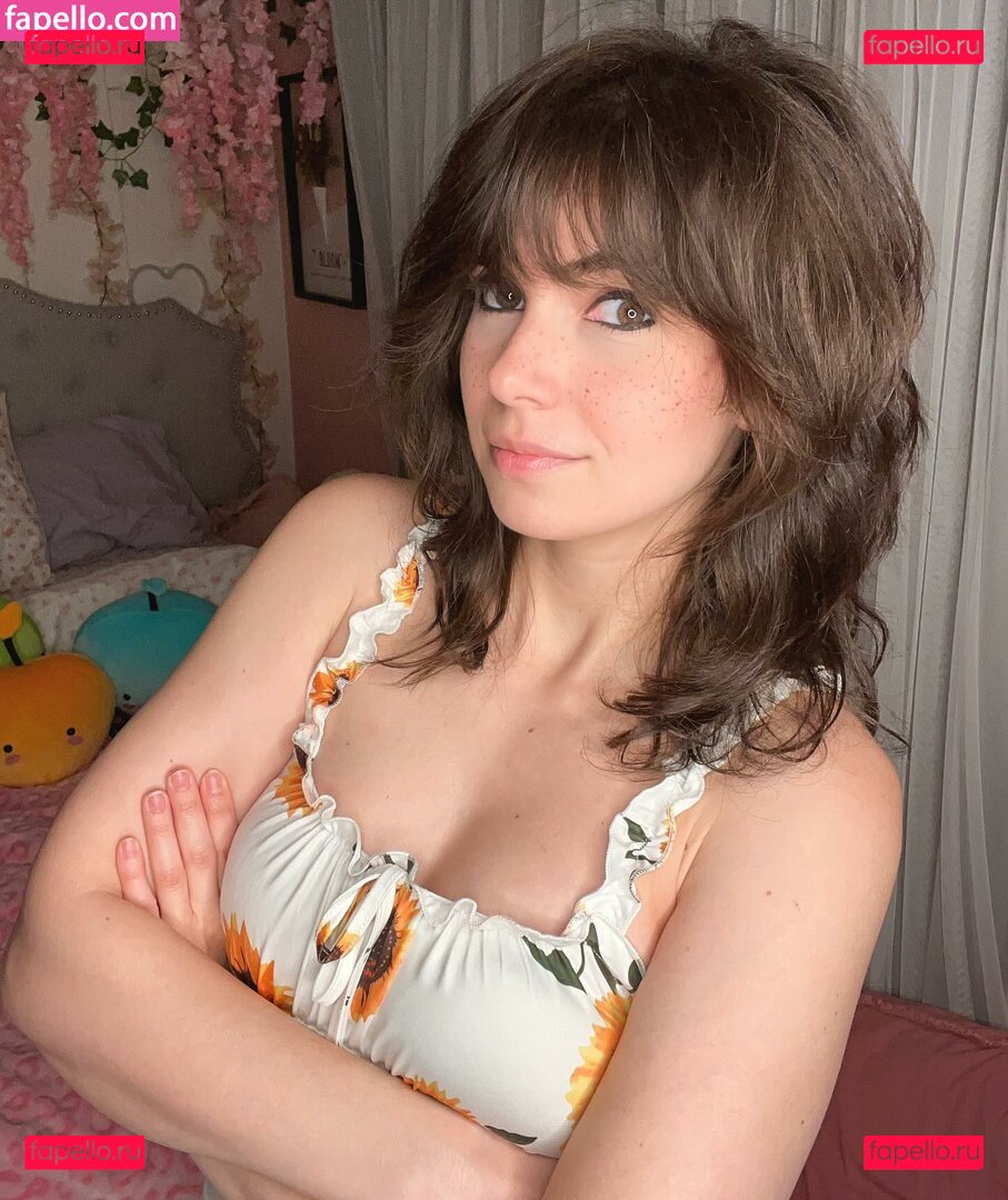 Kaitlin Witcher / kaitlinwitcher / piddleass Onlyfans Photo Gallery 
