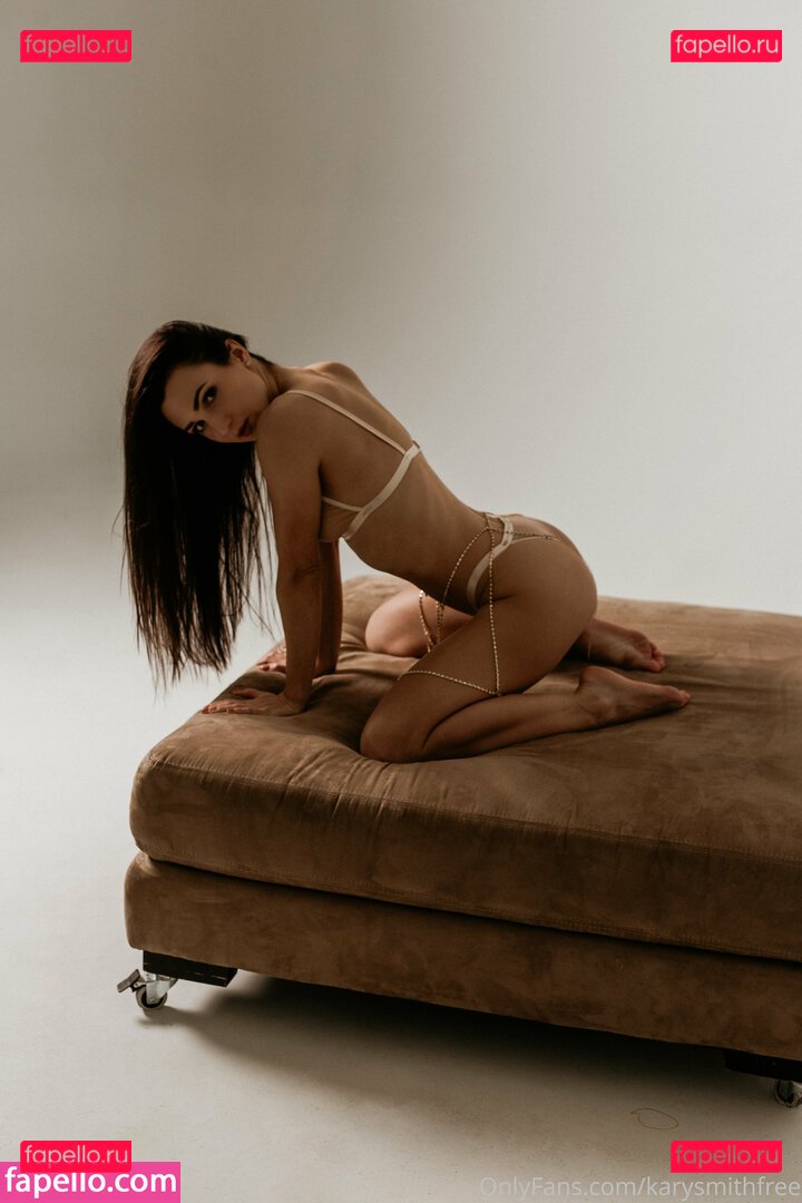 kerryannsmith8 / misskarysmith Onlyfans Photo Gallery 