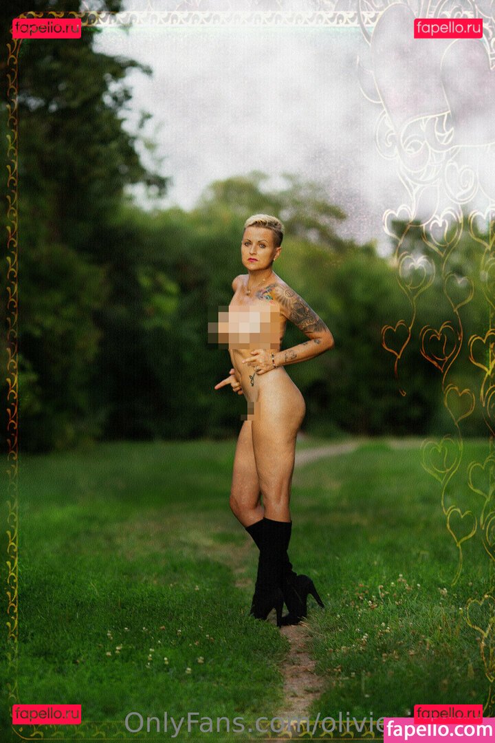 oliviezizkova / oliviezizkova.official Onlyfans Photo Gallery 