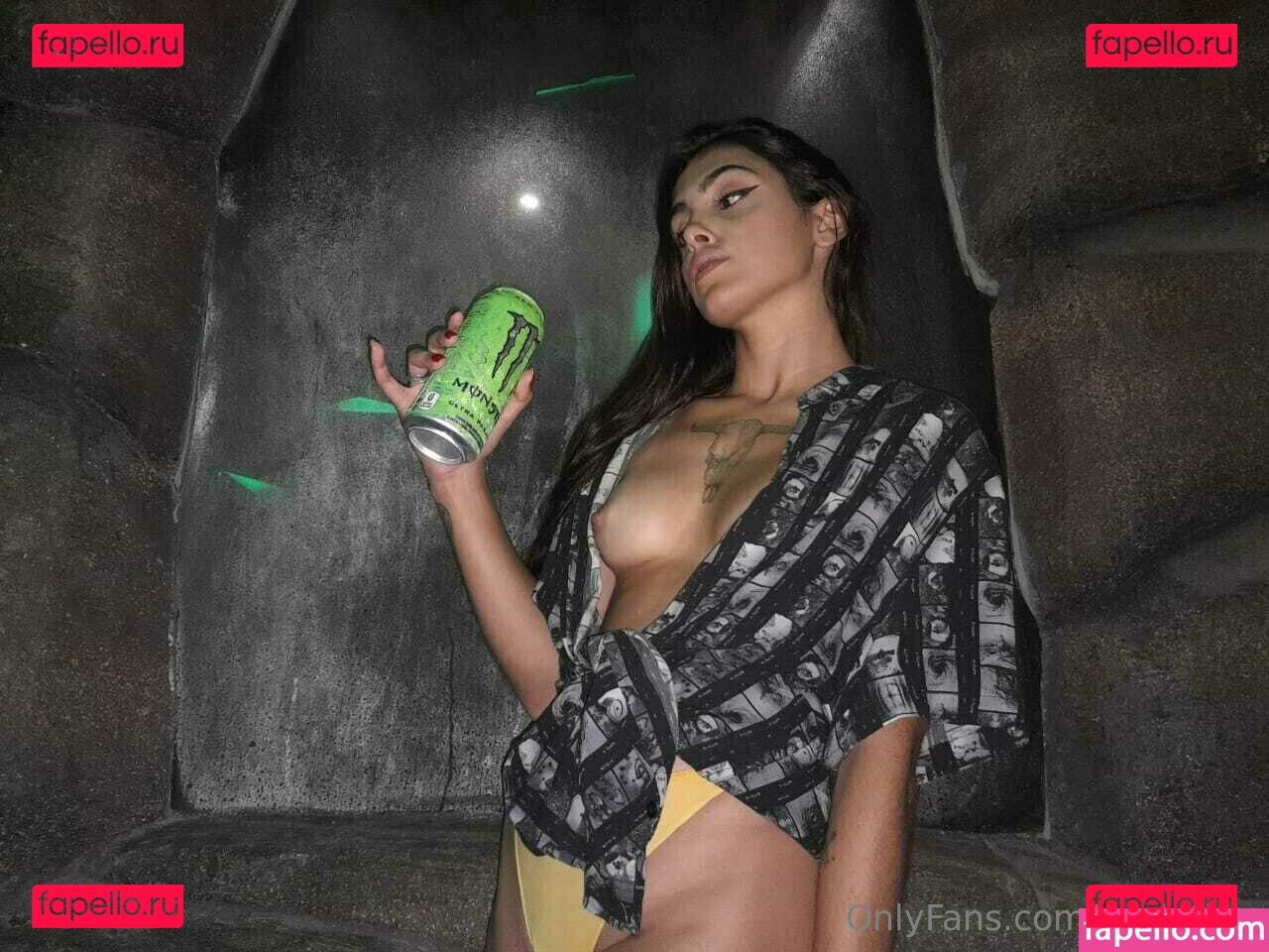 Sua Latina / sualatina Onlyfans Photo Gallery 