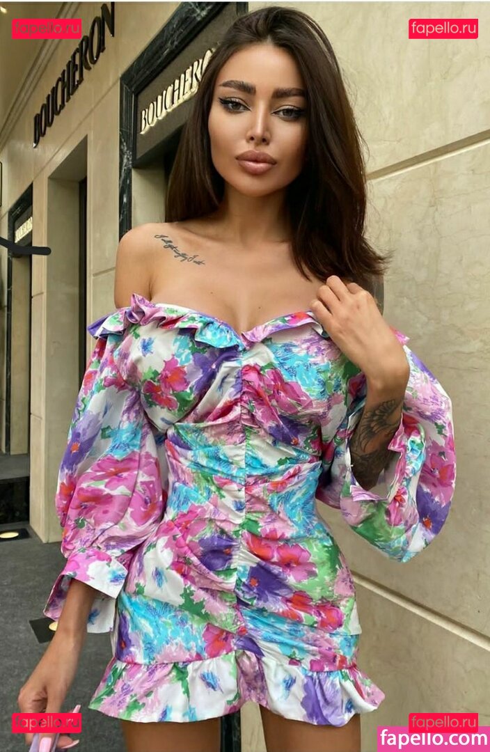 Alena Omovich / Alenaomovich / alena_omovych Onlyfans Photo Gallery 