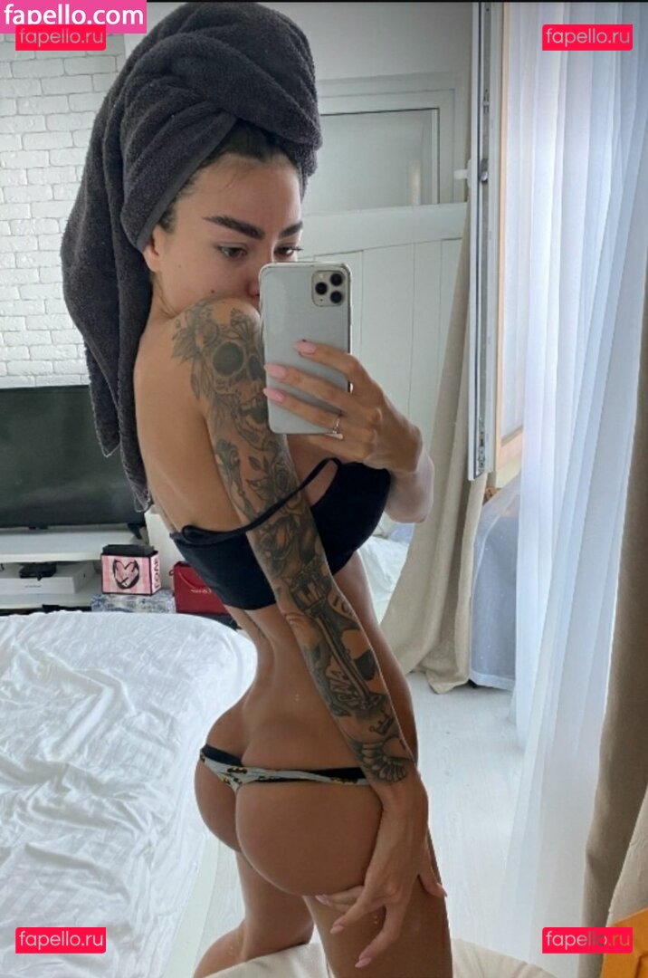 Alena Omovich / Alenaomovich / alena_omovych Onlyfans Photo Gallery 