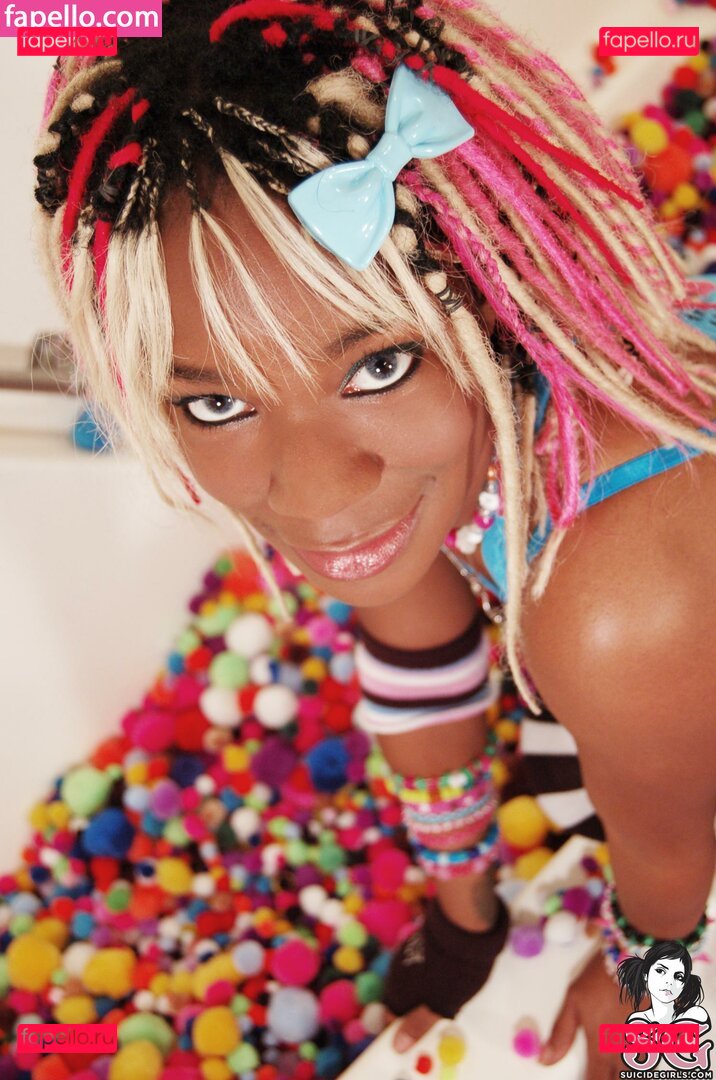 Yoyo / soyoyo / yoyofearless Onlyfans Photo Gallery 