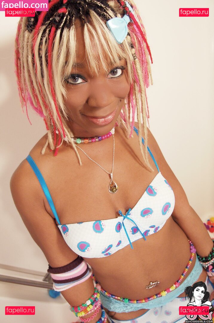 Yoyo / soyoyo / yoyofearless Onlyfans Photo Gallery 