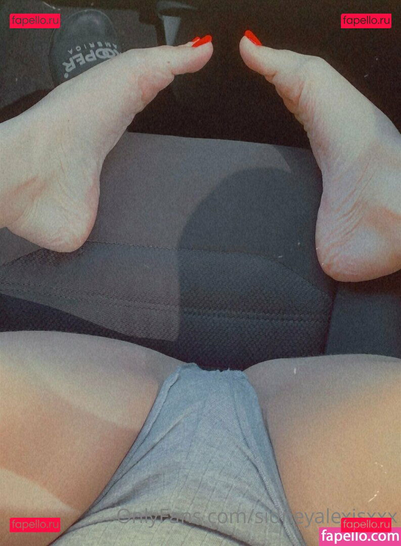 Sidney Alexis / sidneyalexisxxx / sydneyalexisofficial Onlyfans Photo Gallery 