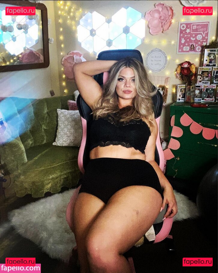 Lindsywood / lindsywood7 / luluwunderful Onlyfans Photo Gallery 