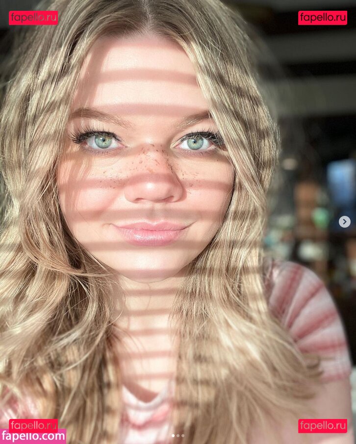 Lindsywood / lindsywood7 / luluwunderful Onlyfans Photo Gallery 