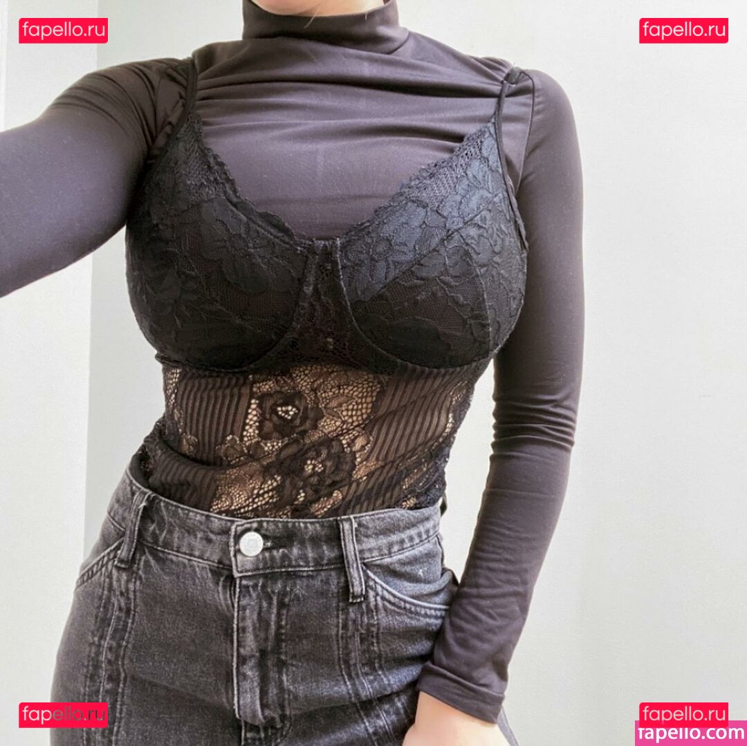 Sara Farrelll / sarafarrelll / thereal_mayafarrell Onlyfans Photo Gallery 