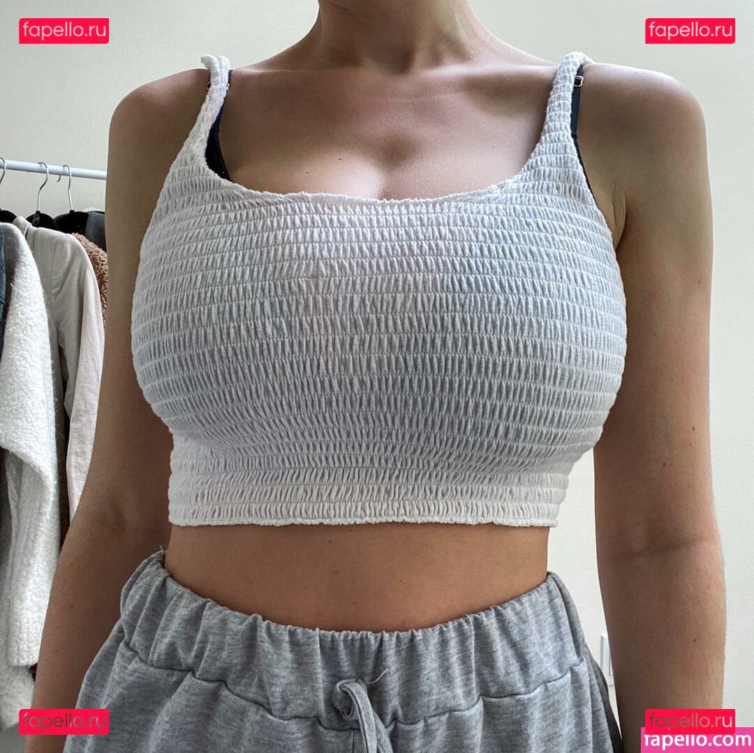 Sara Farrelll / sarafarrelll / thereal_mayafarrell Onlyfans Photo Gallery 