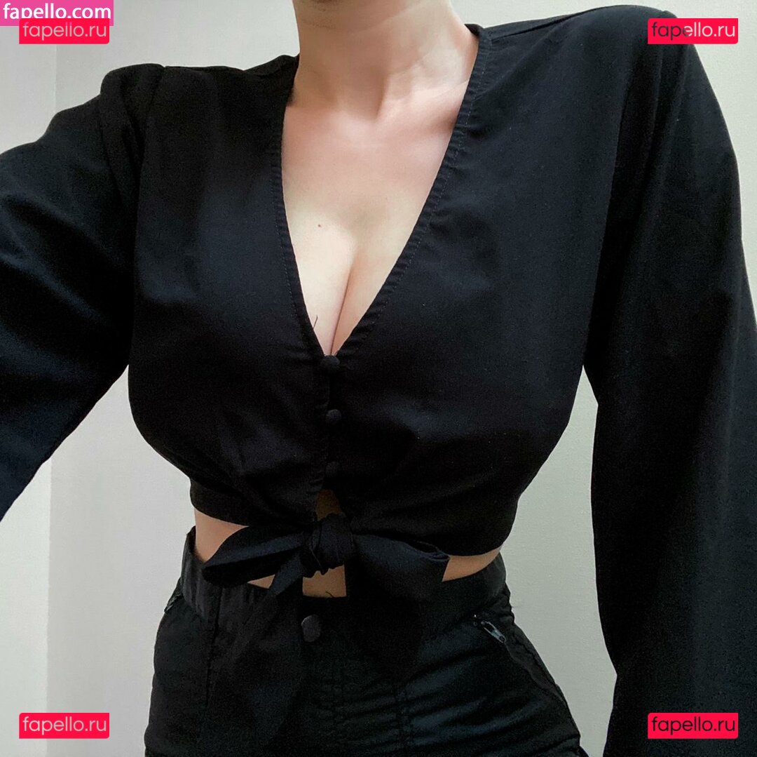 Sara Farrelll / sarafarrelll / thereal_mayafarrell Onlyfans Photo Gallery 