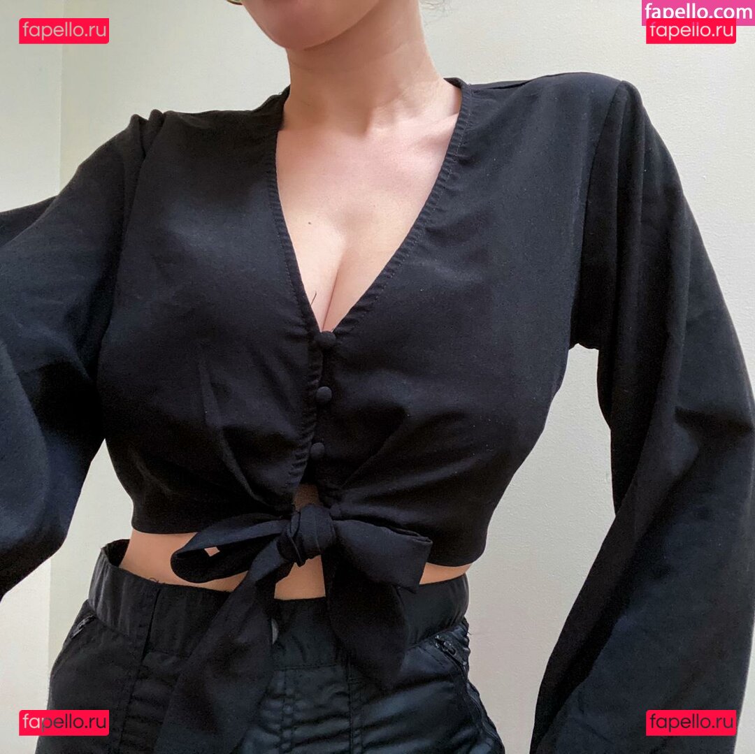 Sara Farrelll / sarafarrelll / thereal_mayafarrell Onlyfans Photo Gallery 