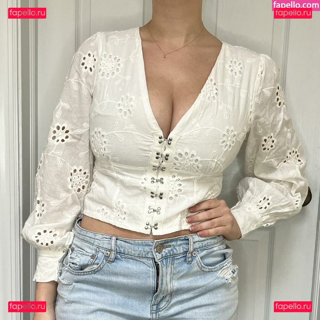 Sara Farrelll / sarafarrelll / thereal_mayafarrell Onlyfans Photo Gallery 