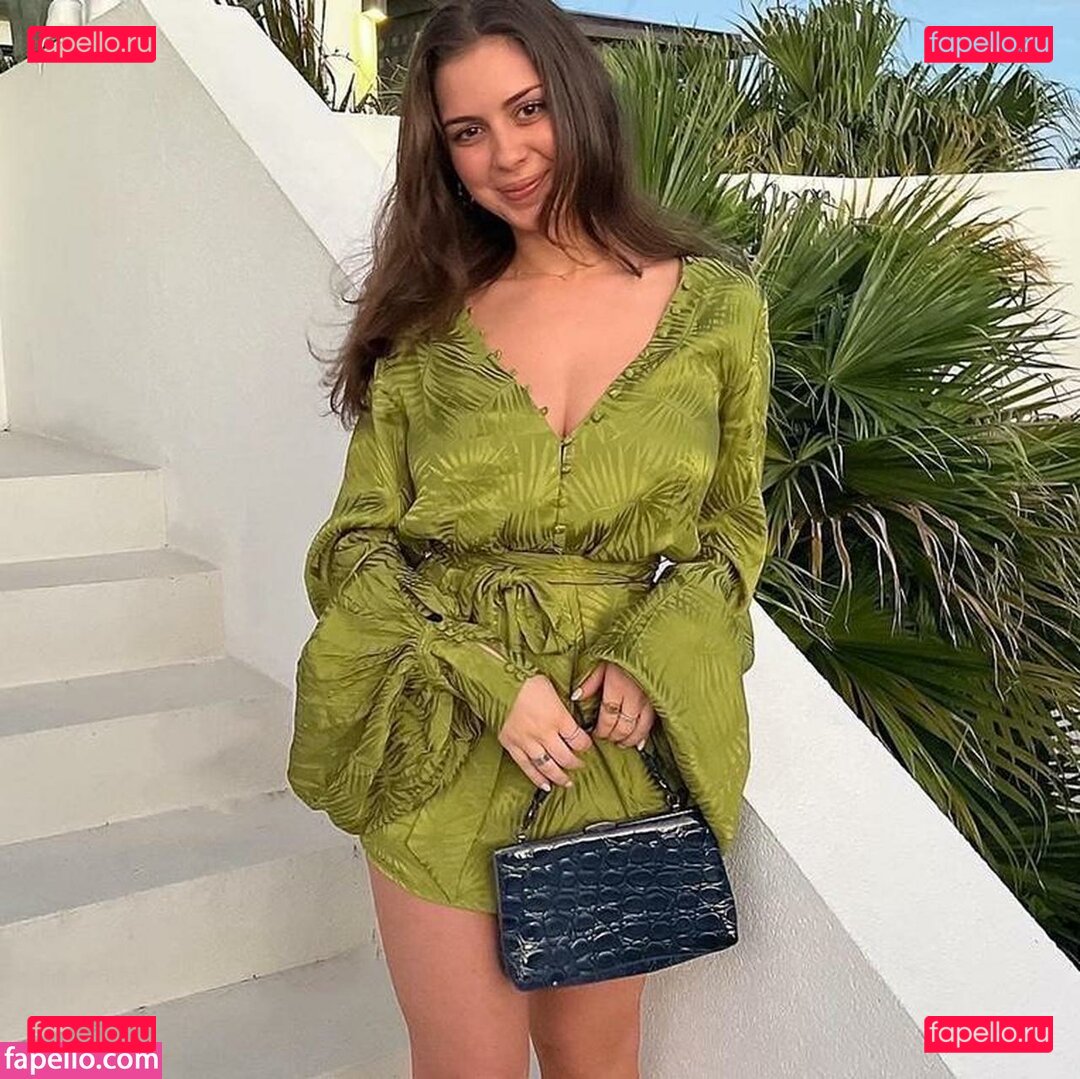 Sara Farrelll / sarafarrelll / thereal_mayafarrell Onlyfans Photo Gallery 