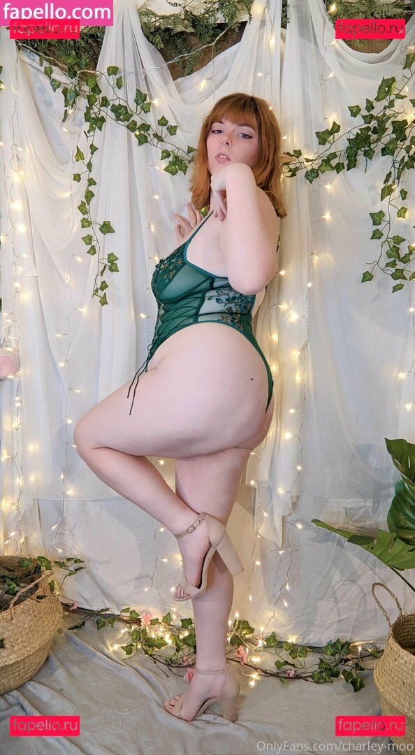 Charley Moo / charley-moo / charleymooasmr / charleymooo Onlyfans Photo Gallery 