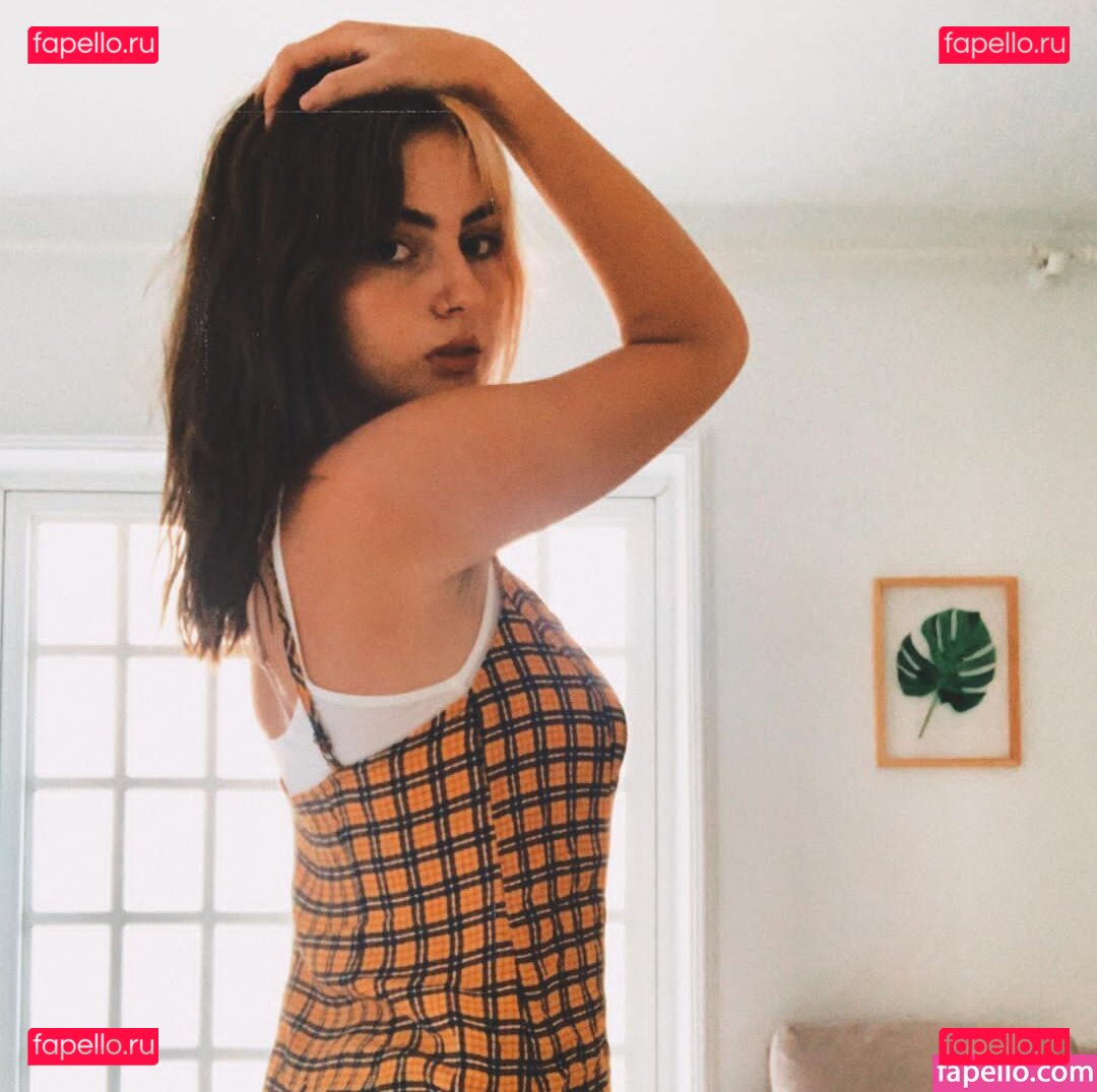 _carlaperezz / kyriax