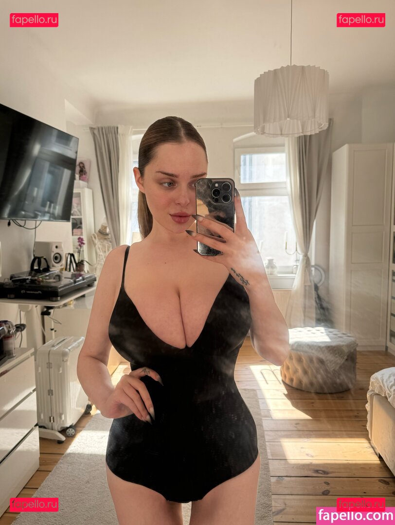 Milaxmarie / cutieprincesspeach Onlyfans Photo Gallery 