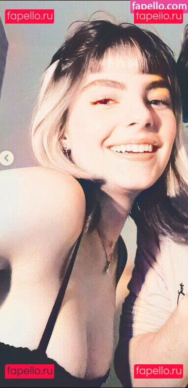 Triz Pariz / triz Onlyfans Photo Gallery 