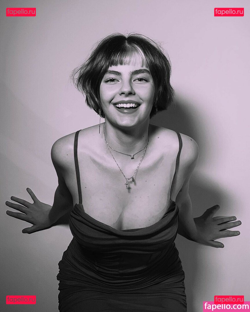 Triz Pariz / triz Onlyfans Photo Gallery 