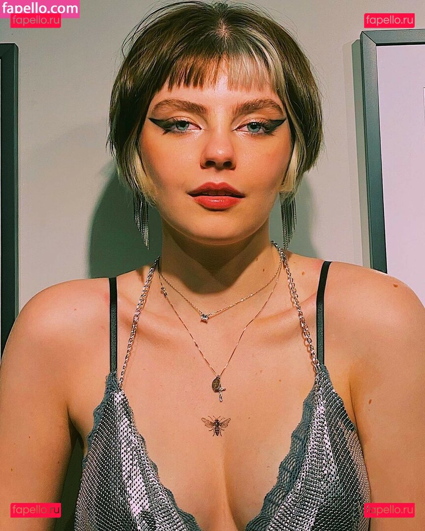 Triz Pariz / triz Onlyfans Photo Gallery 