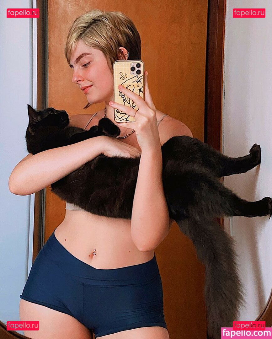 Triz Pariz / triz Onlyfans Photo Gallery 