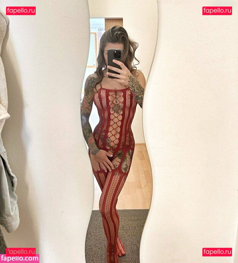 mia.hartmann / miss_mona_liisa Onlyfans Photo Gallery 