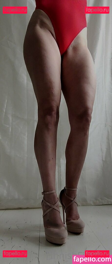 divinewifeyfree / livinglifefree__ Onlyfans Photo Gallery 