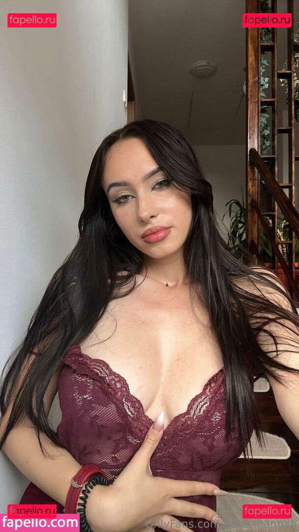 kylievv3 / nicole.kylie / nicole_kylie Onlyfans Photo Gallery 