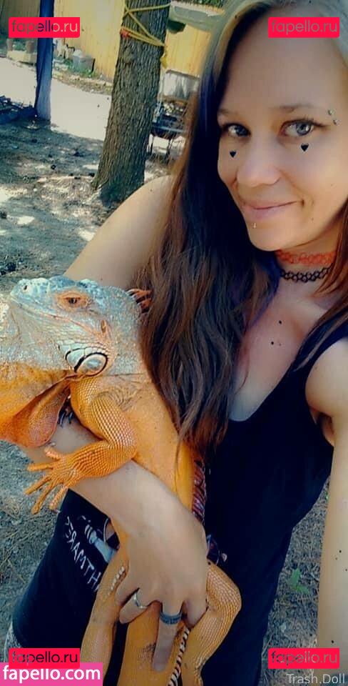 TrashDoll / trashdollofficial Onlyfans Photo Gallery 