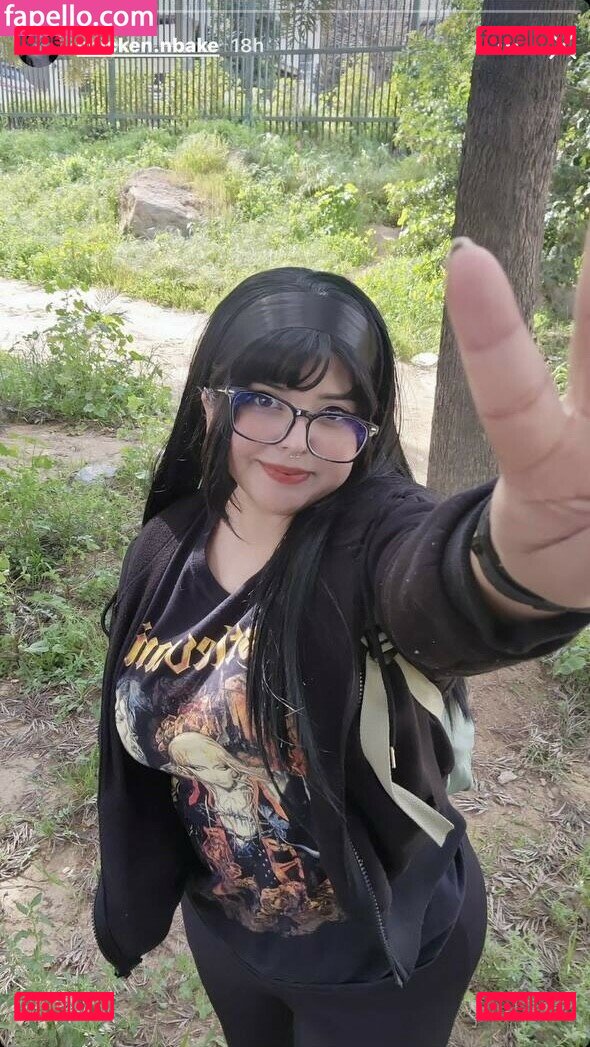 nninfula / yourasianwetpussy Onlyfans Photo Gallery 