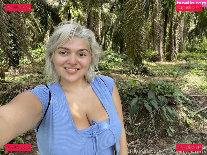 Busty Beauty Adaline Star / adalinestarofficial / beauty_busty Onlyfans Photo Gallery 